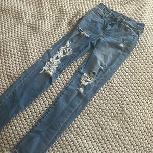 American eagle distressed skinny jeans